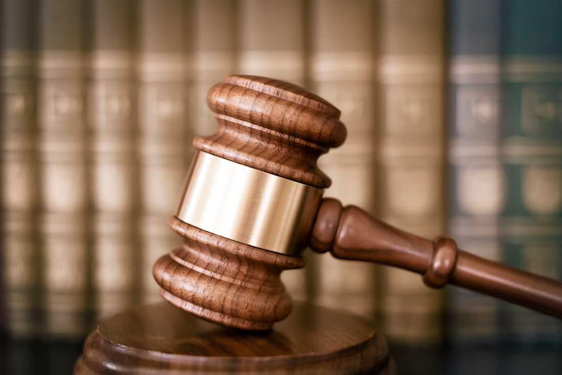 GAVEL